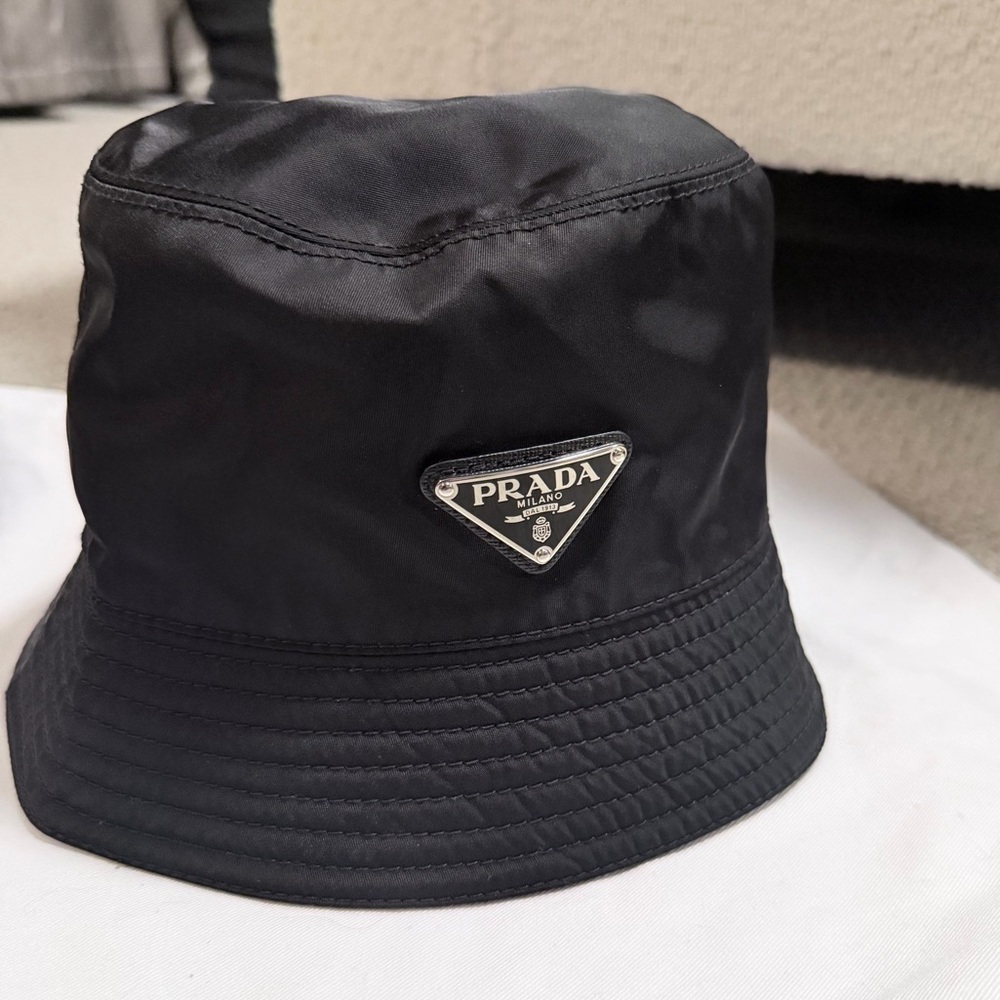 Prada Re-Nylon bucket hat UNISEX